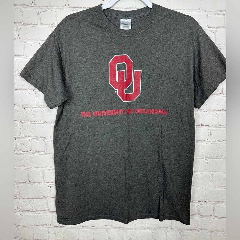 Oklahoma Sooners OU gray short sleeve t-shirt, sz M